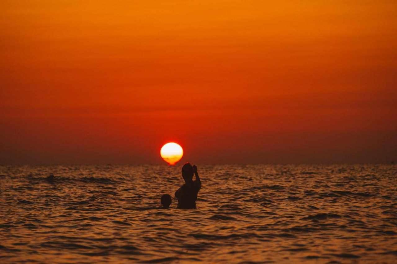 Paradise Sunset Beach เกาะรงสำลน ภายนอก รูปภาพ